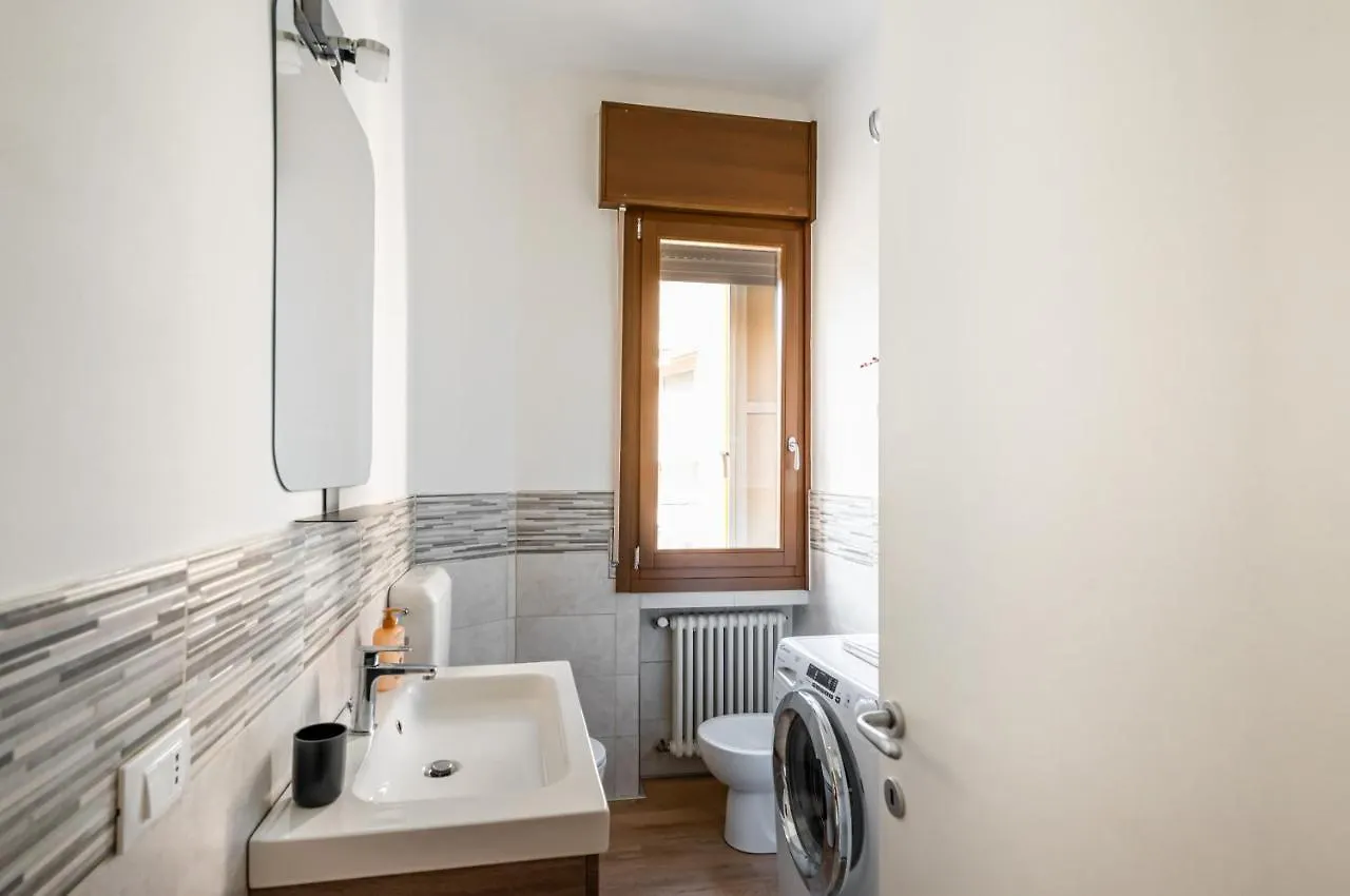 דירות ויצ'נצה San Marco House 0*,